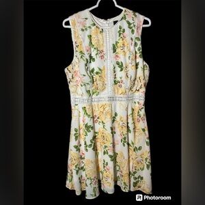 Disney Princess Floral Pattern Dress‎ Size XL